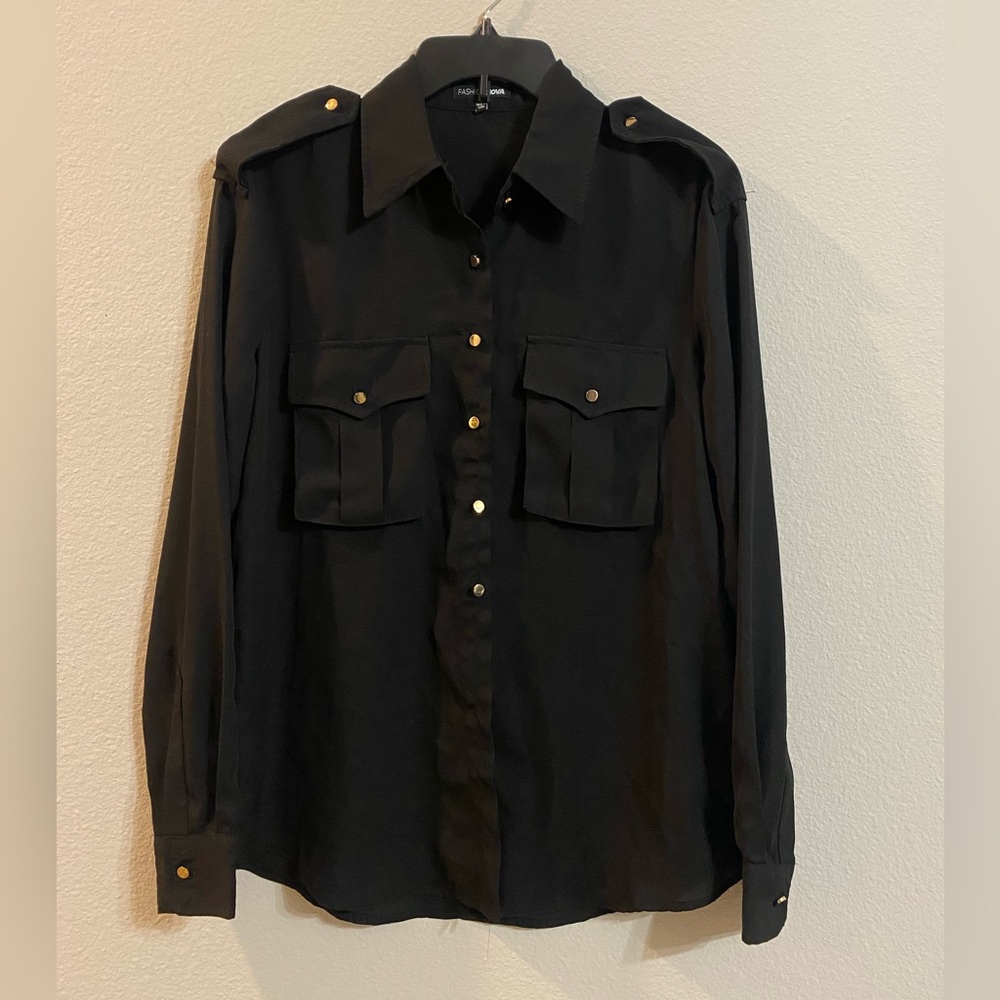 FASHION NOVA BUTTON UP BLOUSE
